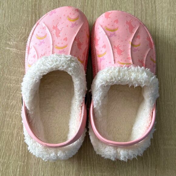 NWOT … UNICORN “Size: 2” Croc Slipper Shoes - Picture 1 of 3